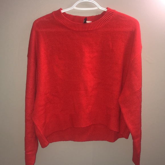 Red knit sweater - Picture 2 of 3